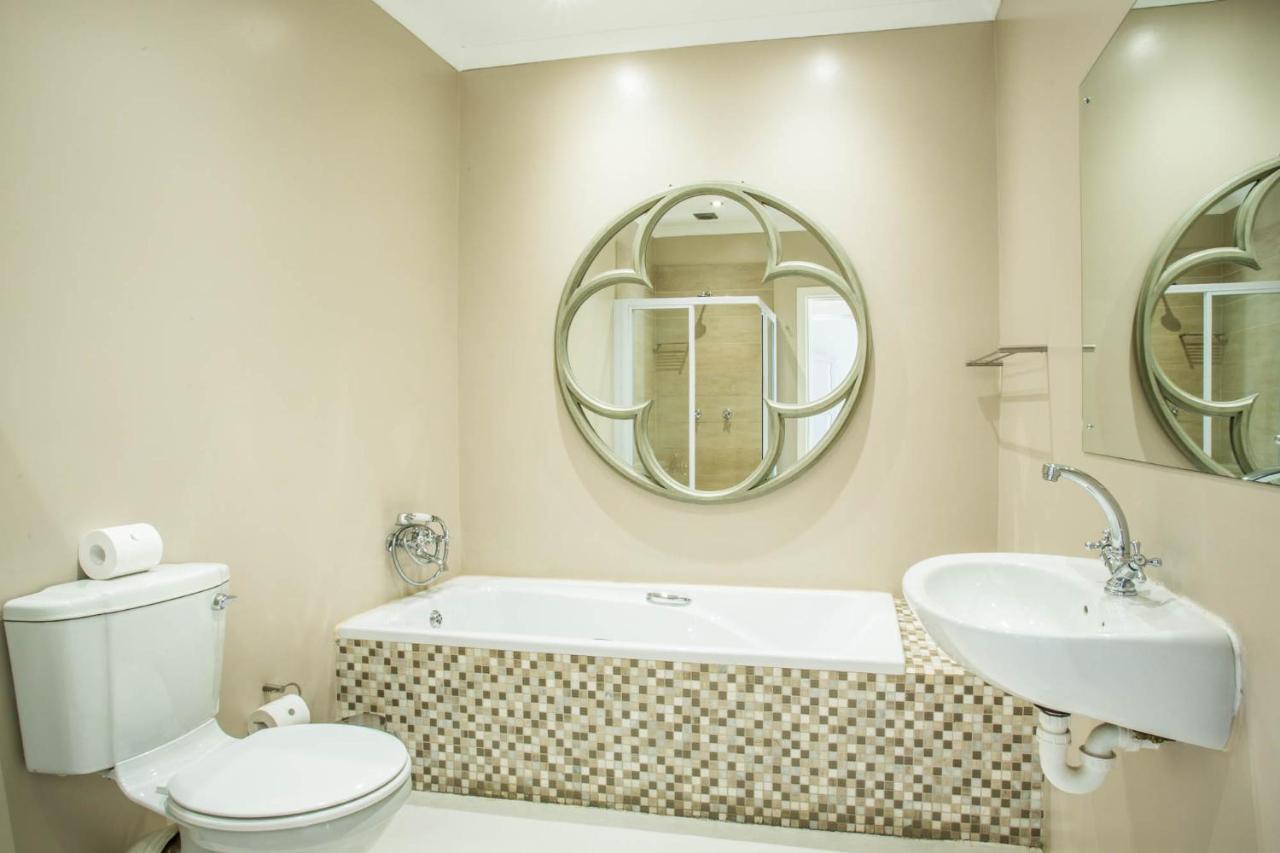 El Dorado 65 Luxury Self Catering Villa Оудсхорн Екстериор снимка